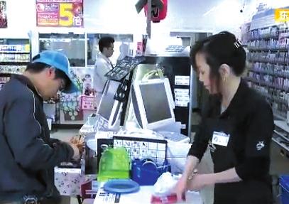 华西村人均收入_人均储蓄额(3)